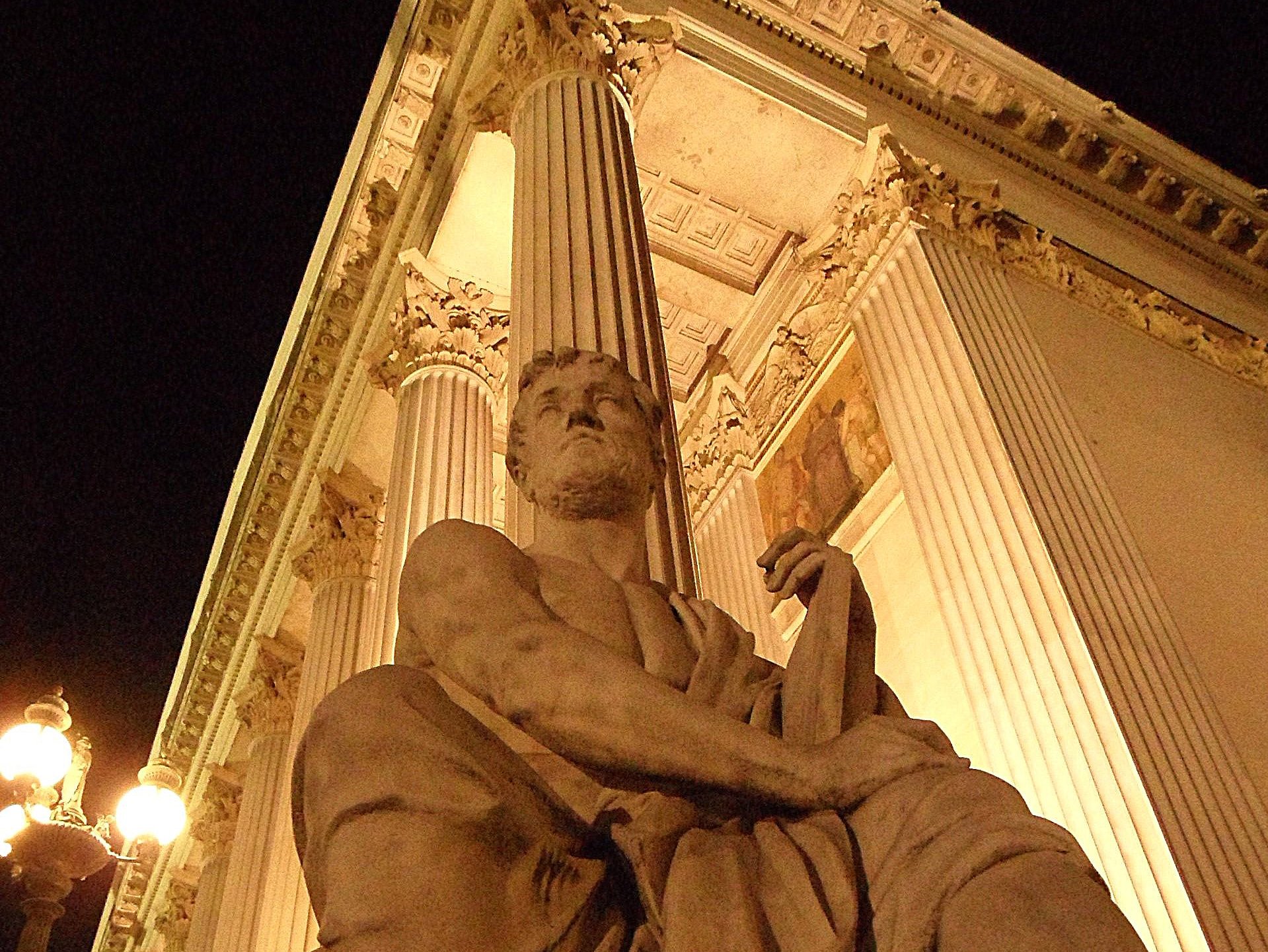 Mehr Politik als Bildung